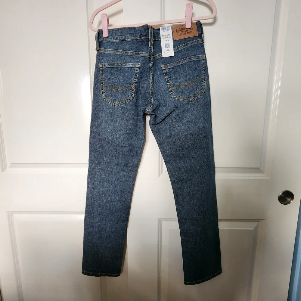 Signature by Levi Strauss Blue Jeans